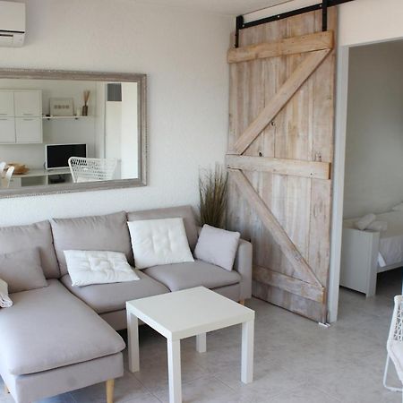 Beautiful Apartment In Front Of Beach, Pool, View Roses Esterno foto