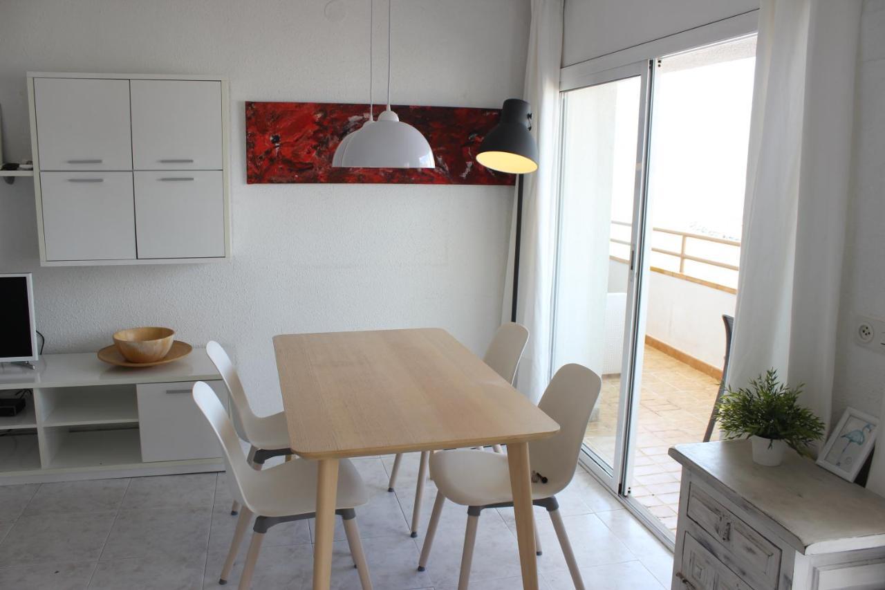 Beautiful Apartment In Front Of Beach, Pool, View Roses Esterno foto