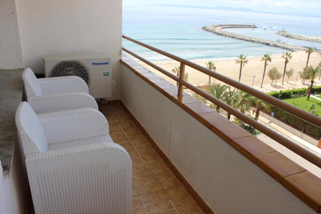 Beautiful Apartment In Front Of Beach, Pool, View Roses Esterno foto