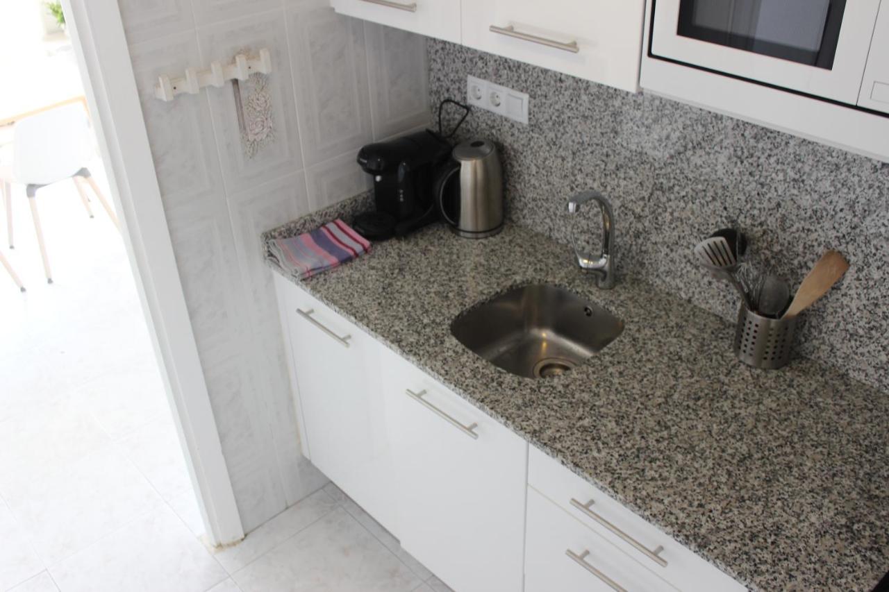 Beautiful Apartment In Front Of Beach, Pool, View Roses Esterno foto