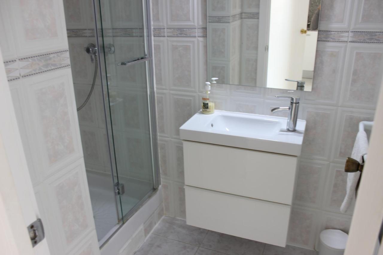 Beautiful Apartment In Front Of Beach, Pool, View Roses Esterno foto