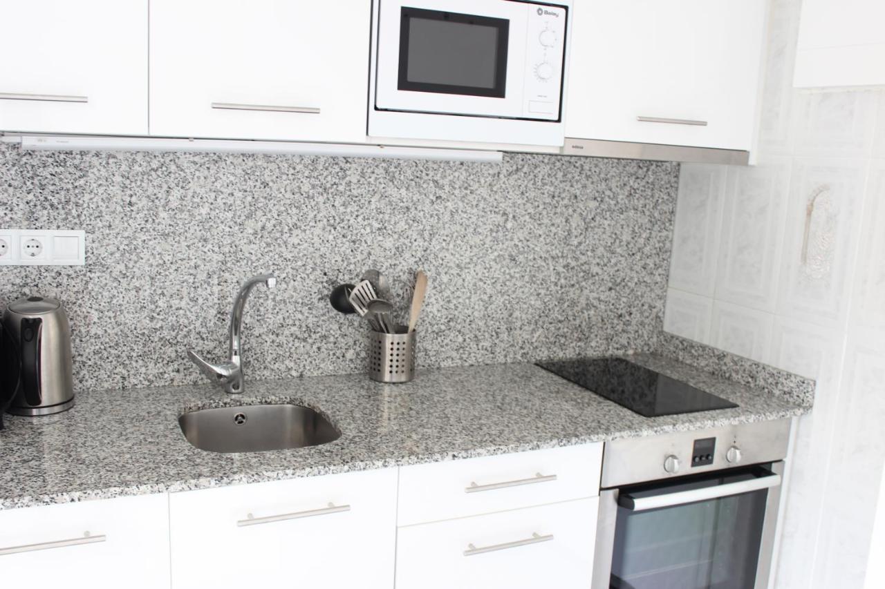 Beautiful Apartment In Front Of Beach, Pool, View Roses Esterno foto