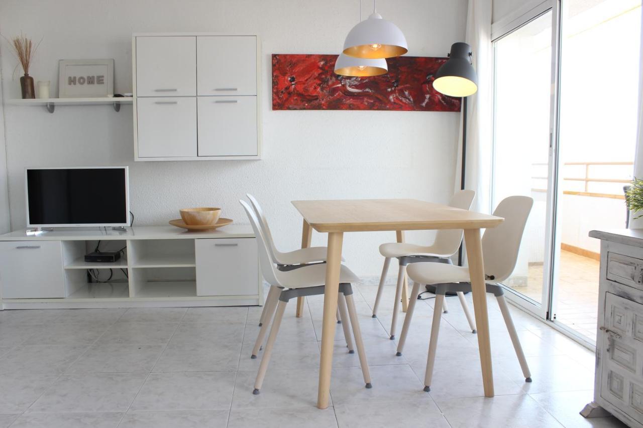 Beautiful Apartment In Front Of Beach, Pool, View Roses Esterno foto