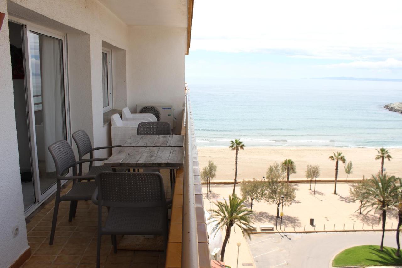 Beautiful Apartment In Front Of Beach, Pool, View Roses Esterno foto